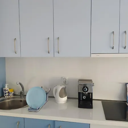 Blue Apartment, гр. *